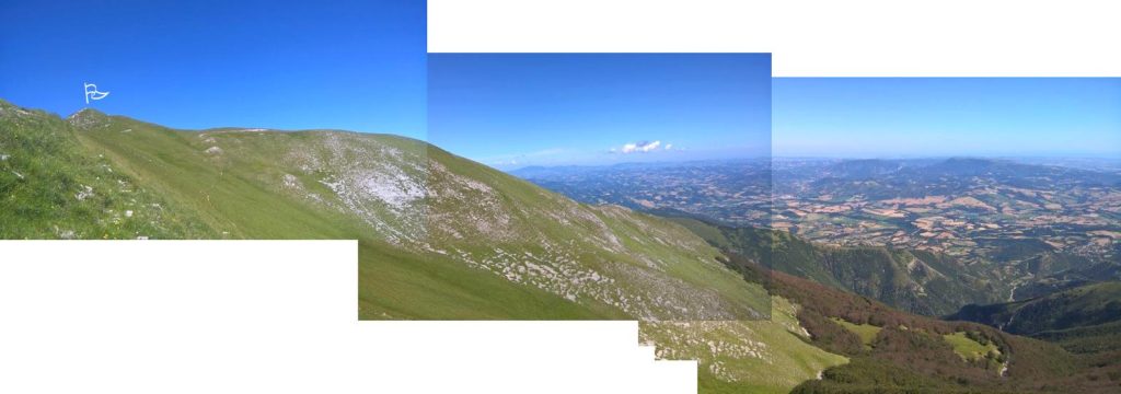 Fotomontaggio del panorama, dal sentiero che sale alla cima del Monte.